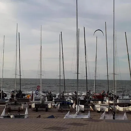 In Heist Near The Apartamento Knokke-Heist